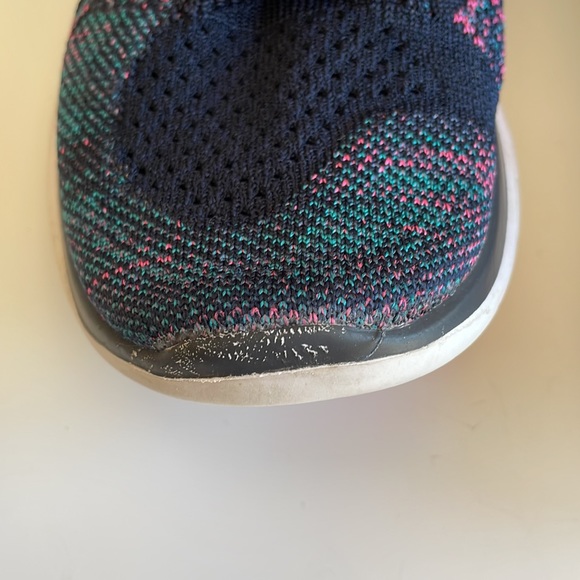 Nike running shoes for women - Picture 4 of 6